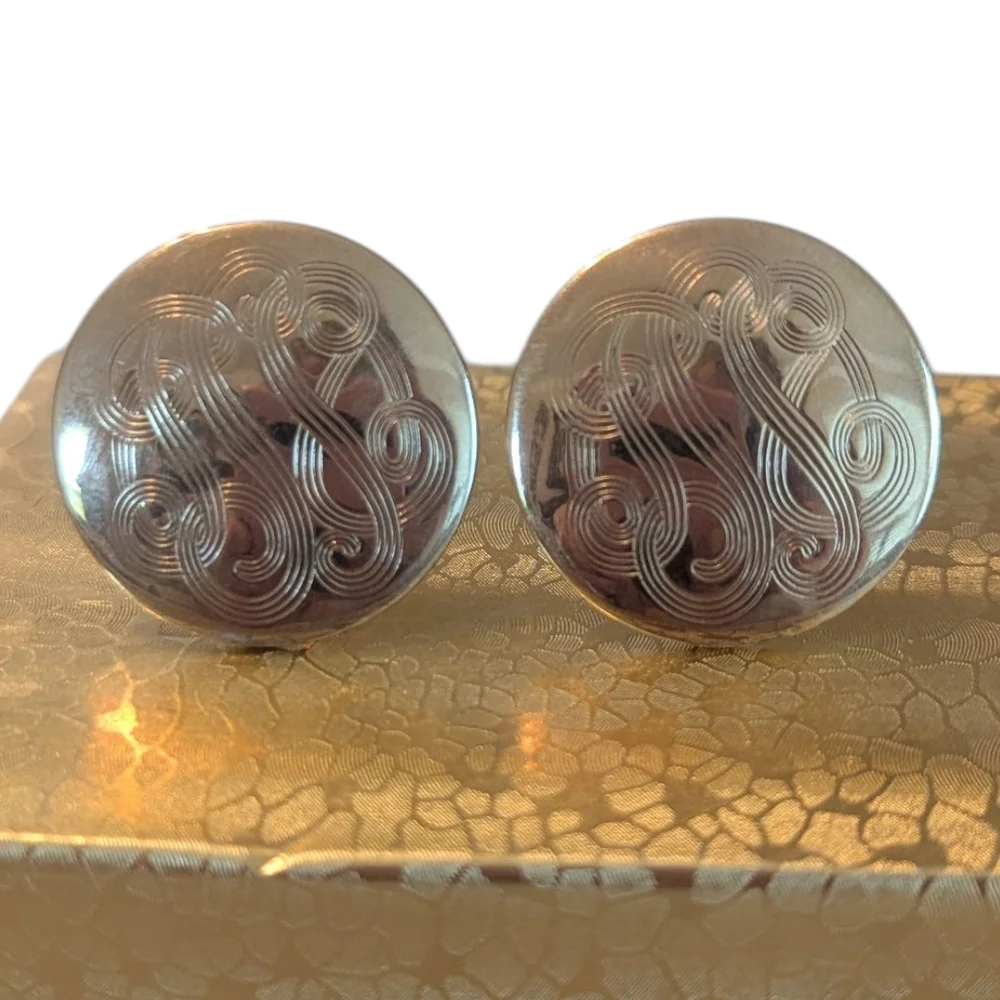 Vintage Alice Embossed Swirls Monogram Styled Gold Tone Cuff Links